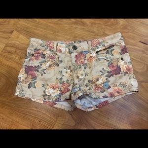 Cute flower shorts
